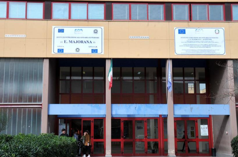 Bari, al via il processo per il docente aggredito  dal papà di una studentessa