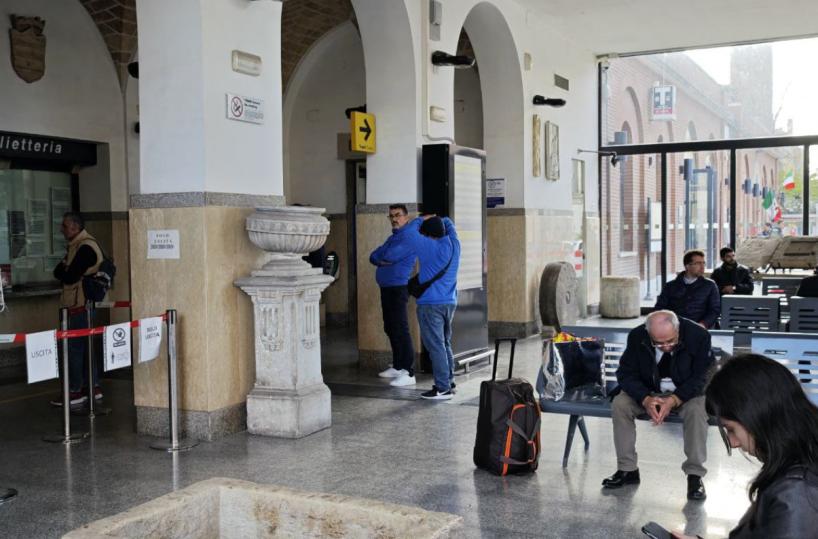 Barletta, preso dopo furto in stazione, 15enne scappa da comunità: arrestato