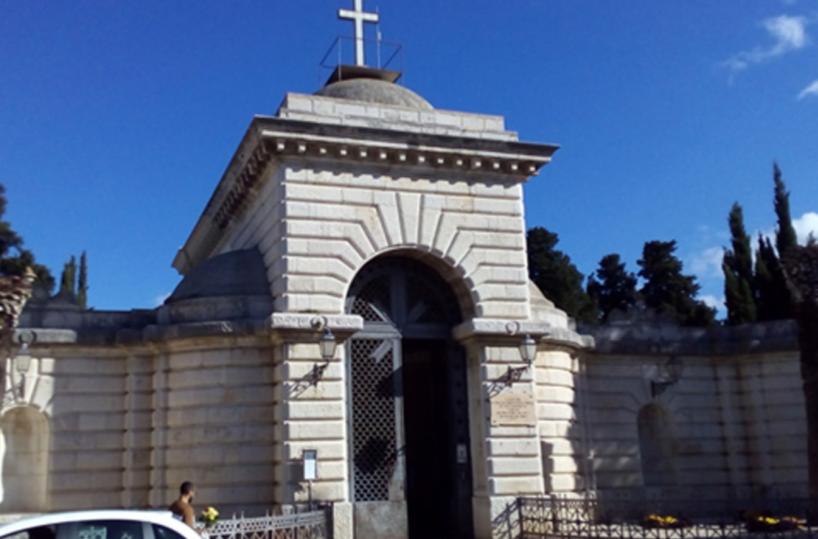 Andria, gestione dei servizi cimiteriali: il «giallo» della relazione da 19mila euro