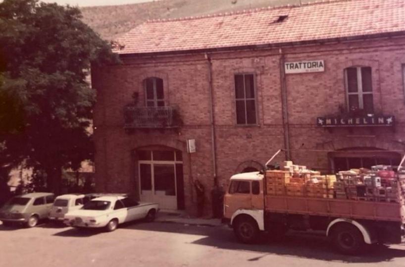 Mezzo secolo di vita per l’Hotel 407, il ritrovo dei viandanti della Basentana