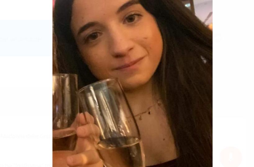 Trani, scompare una ragazza maggiorenne, la zia posta la sua foto su Fb : aiutatemi a ritrovarla 