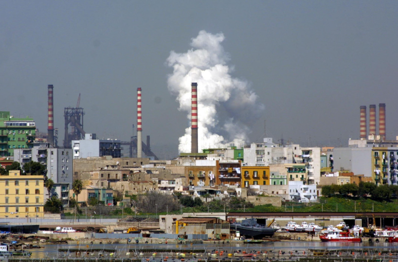 Taranto, la discussione per l'accordo di programma sull'ex Ilva ha una nuova data: il 6 agosto consiglio comunale