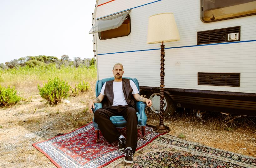 «Non mi dire», il nuovo singolo di Cortese canta l'amore giovanile con arie synth-pop e country