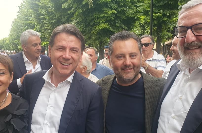 Emiliano snobba Leccese e va da Conte a San Severo: non parteciperà alla chiusura della campagna elettorale a Bari