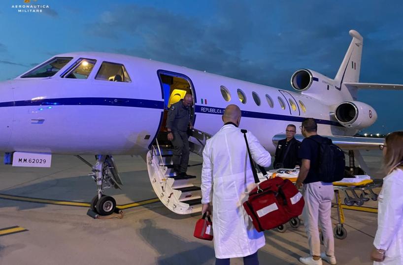 Bimba di 3 anni in pericolo di vita: Falcon 50 dell'Aeronautica la trasporta da Brindisi a Roma
