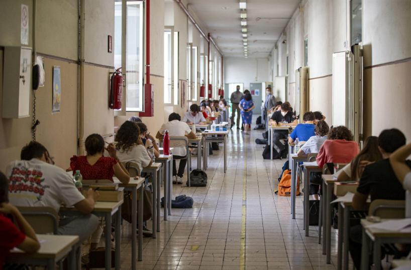 Bari, torna la «carica dei 100», la rubrica dedicata a chi ha superato l'esame di maturità col massimo dei voti
