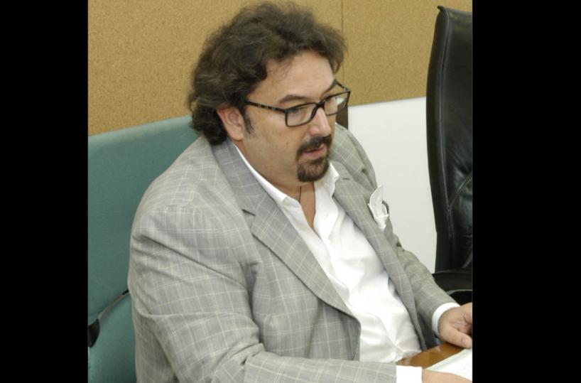 Chi è Angelo Calculli, l’avvocato prestato alla musica