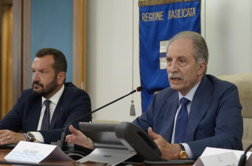 Basilicata, Bardi presenta la nuova Giunta: «Proporrò l'istituzione dei sottosegretari»
