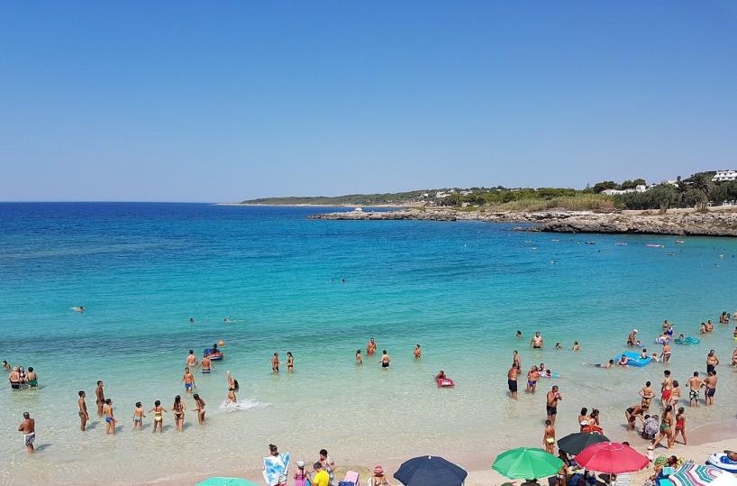 Leporano, maxi rissa per una pallonata sulla spiaggia di Saturo
