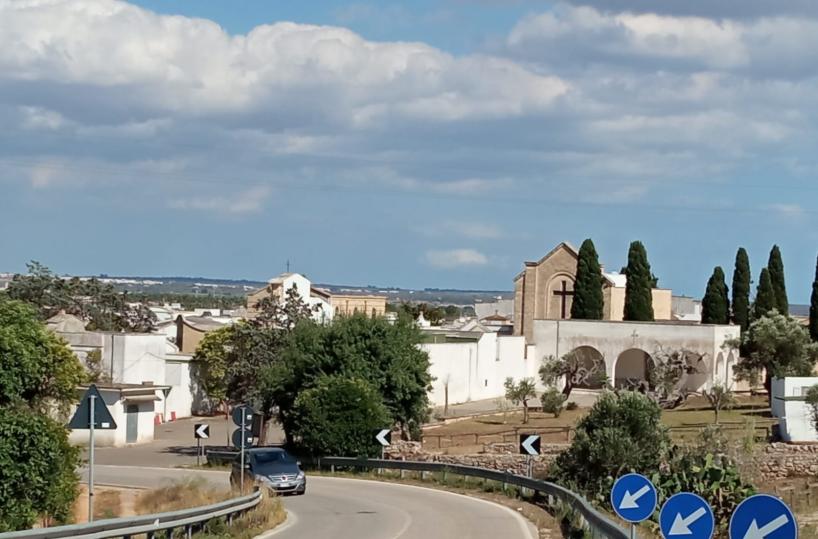 Alliste, il parroco e la sua «guerra ai venditori di morte»: stasera la fiaccolata per dire no alla droga 
