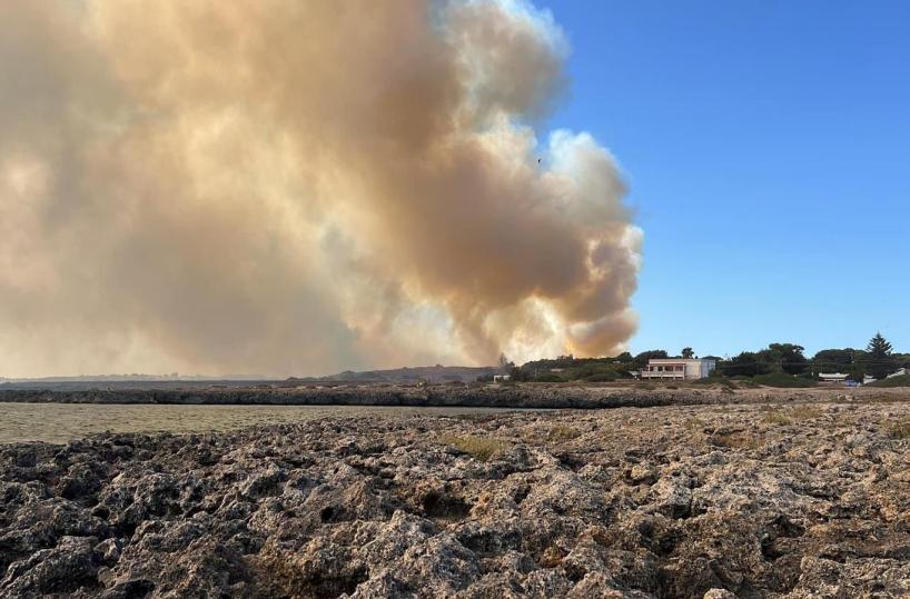 Pulsano, per l'incendio della marina rischiano il processo anche funzionari del Comune e un vigile del fuoco