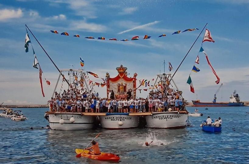 Molfetta, solo quattro pescherecci per la Madonna dei Martiri