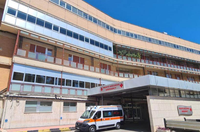 Bari ospedale «Di Venere»: un Pronto soccorso  ben oltre l’orlo di una crisi di nervi