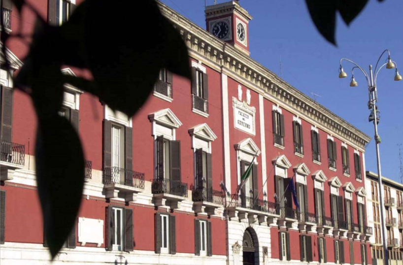 Bari, relazione degli ispettori ministeriali: nessun accelerazione nel mese di agosto