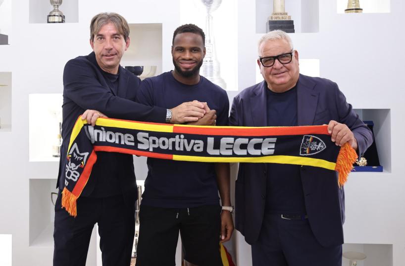 Calcio: il centrocampista Coulibaly firma con il Lecce