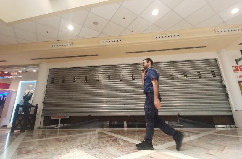 Bari, rapina in una gioielleria del centro commerciale di Santa Caterina