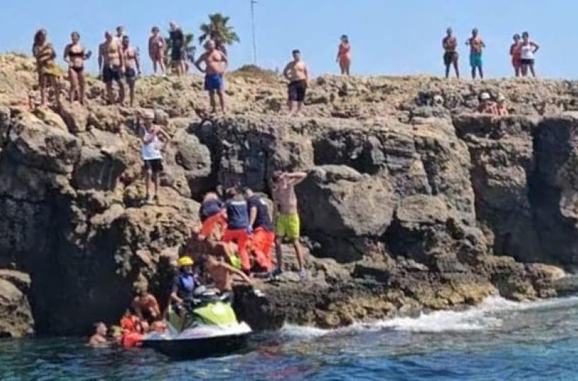 Alliste, si tuffa dalla «scogliera dei diavoli», ma non riesce a risalire: salvata turista