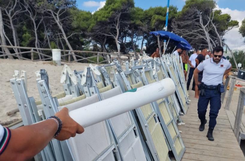 Melendugno, realizza un lido a Torre dell'Orso senza autorizzazione: denunciato
