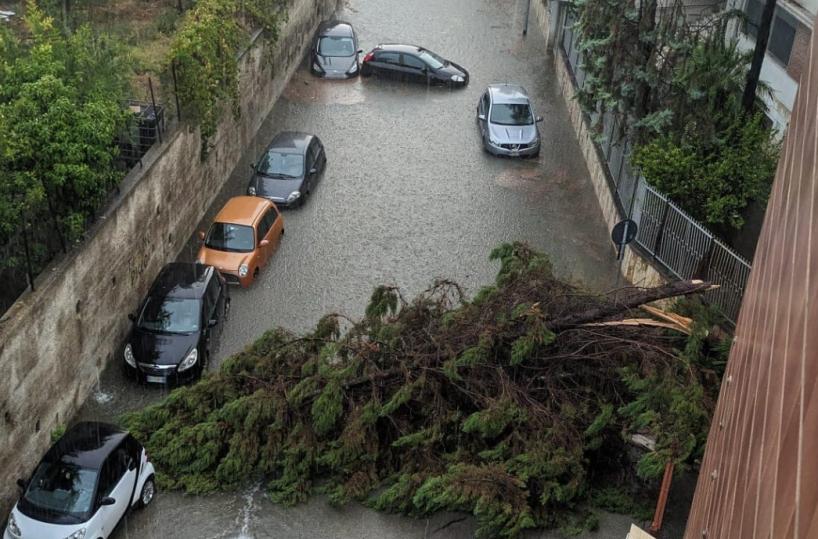 Maltempo, anche a Bisceglie disagi in strada. È allerta gialla in tutta la Puglia