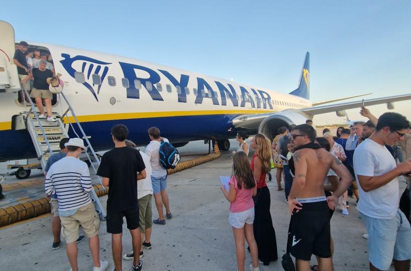 «Un'ora terrificante, ci mancava l'aria»: il racconto di una giovane andriese dall'odissea Malaga-Bari