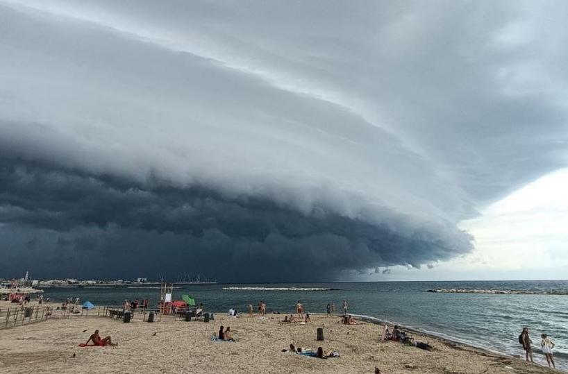 Maltempo, nuova allerta gialla in Puglia: il 5 settembre temporali in arrivo