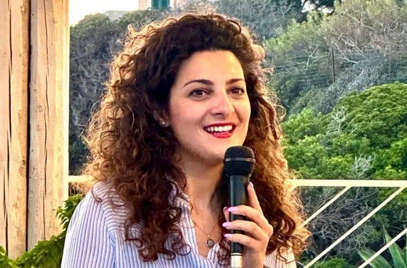Insulti sessisti dal palco contro ex assessora a Castrignano Del Capo, scoppia la polemica