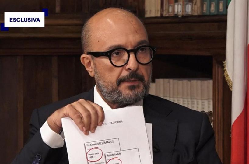 Gennaro, la bionda e quell’ombra di chat e video