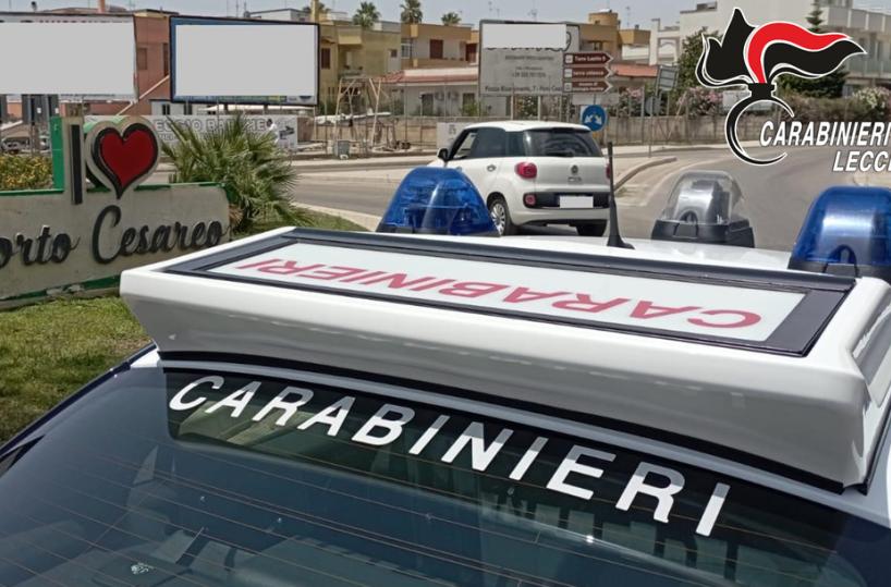 Si denuda in spiaggia e molesta una mamma con due bimbe: arrestato a Porto Cesareo