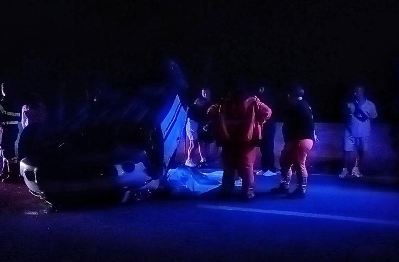Sbanda con la Mini Cooper che si capovolge: muore 29enne nel basso Salento