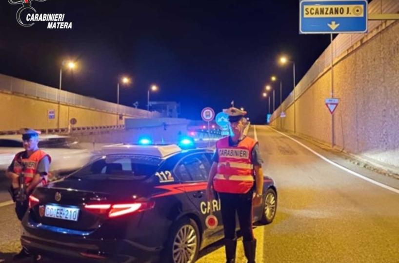 Scanzano Jonico, minacce e ingiurie verso una donna per «colpa» del cane: braccialetto elettronico per una 40enne 
