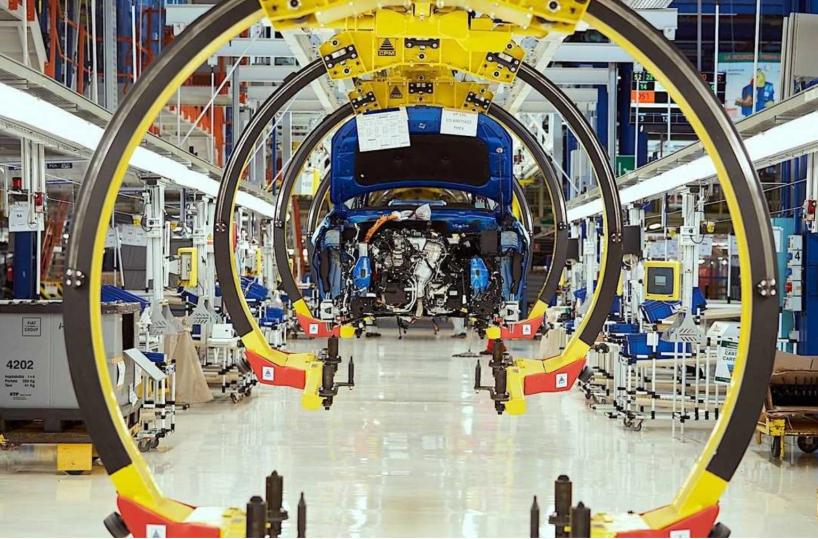 Stellantis di Melfi, produzione a picco: meno 61,9 per cento. E ora cresce l’allarme