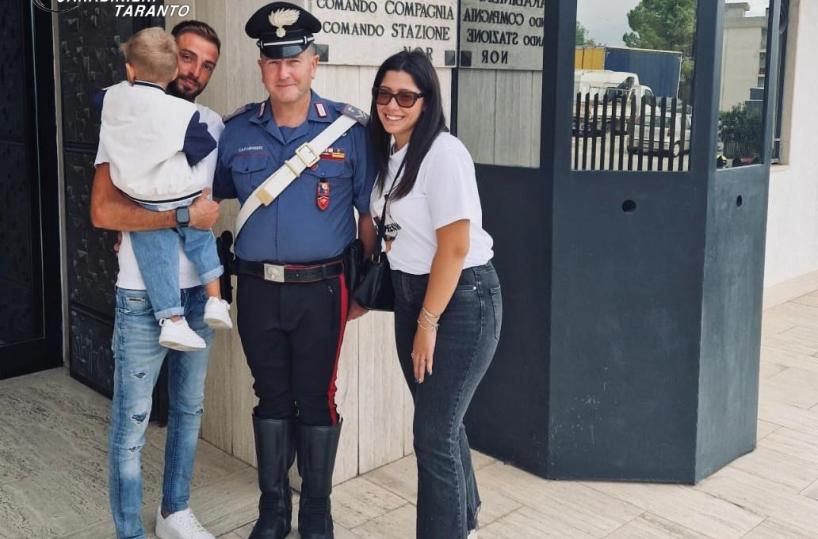 Castellaneta, bimbo di 3 anni sta per soffocare dopo aver mangiato cioccolata: salvato dai carabinieri