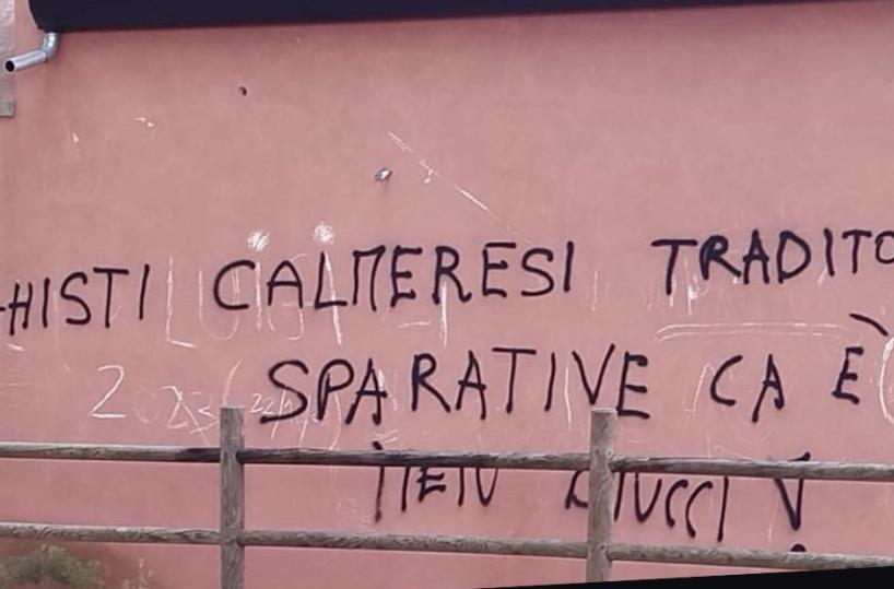 Calimera, la scritta al parco: «Leghisti traditori sparatevi». Marti: «Insulti intollerabili»