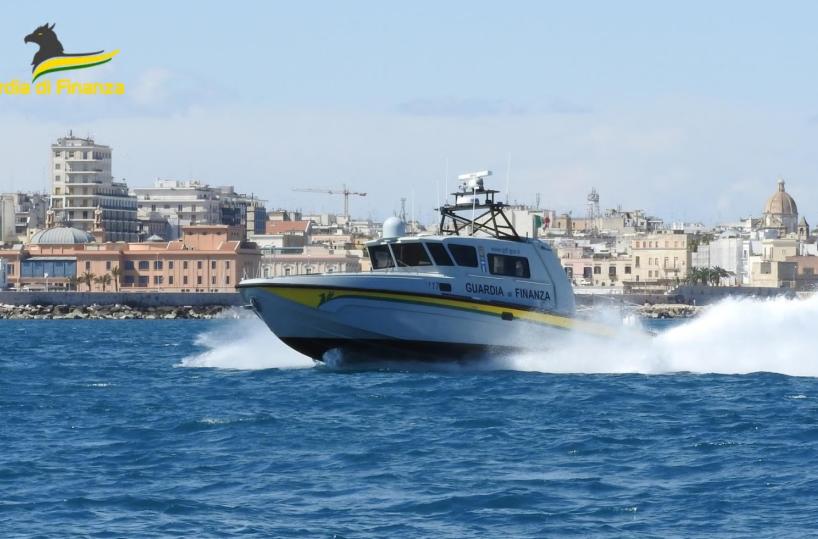 «Gli angeli del mare», anche in Puglia estate intensa per il Reparto aeronavale della GdF