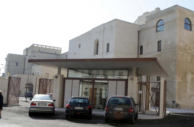 Casarano, insulti omofobi a un 17enne: giovane finisce sotto processo
