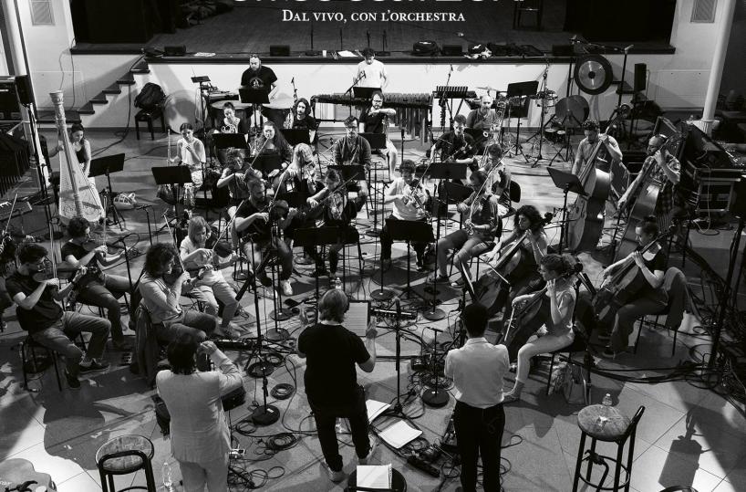 Colapesce Dimartino, nuovo album dal vivo e un giro di concerti con l'orchestra: appuntamenti a Bari, Taranto e Matera