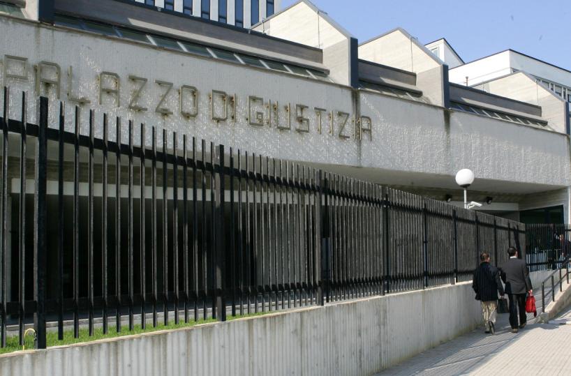 Brindisi, per l'operaio morto nella zona industriale chiesto il processo per i datori di lavoro