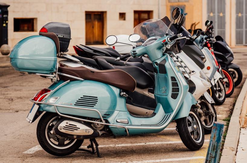 Furti di moto e scooter in aumento a Bari: il business criminale delle due ruote