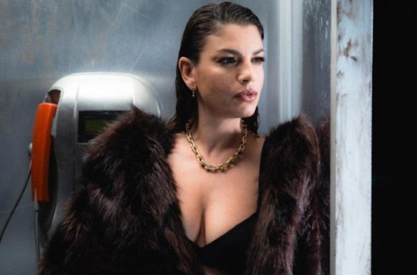 Emma annuncia lo stop: «Dopo il tour mi fermo, ho bisogno di un momento per me». Domenica 17 tappa a Bari