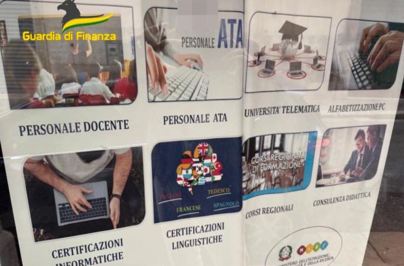Soldi in cambio di diplomi e attestati «facili», a Molfetta arrestato amministratore di scuola di formazione