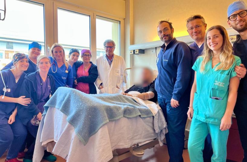 Bari, al Policlinico 24enne operato per linfedema alle gambe con tecnica microchirurgica avanzata