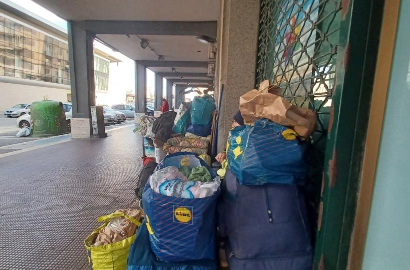 Bari, angoscia in via Capruzzi tra residenti e commercianti: «Bivacchi ad ogni isolato»