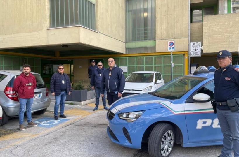 Matera, entrano nel Comune e rubano 4mila euro: due arrestati, uno dei due era l'usciere del municipio