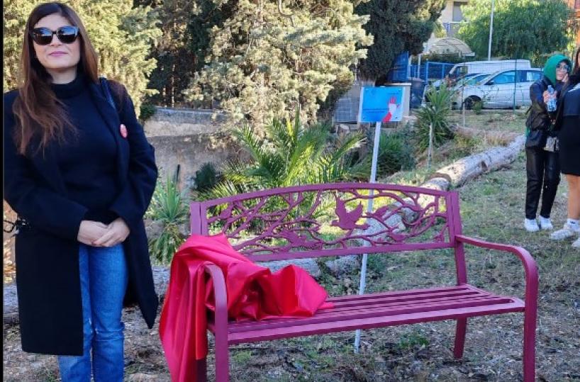 Andria, tre nuove panchine rosse nel ricordo di Enza Angrisano