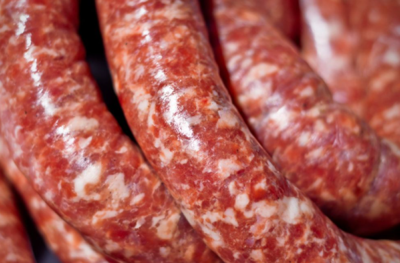 Mangiano carne cruda o poco cotta: nel Foggiano scoperti due casi di trichinellosi. La Asl: «Fate attenzione»