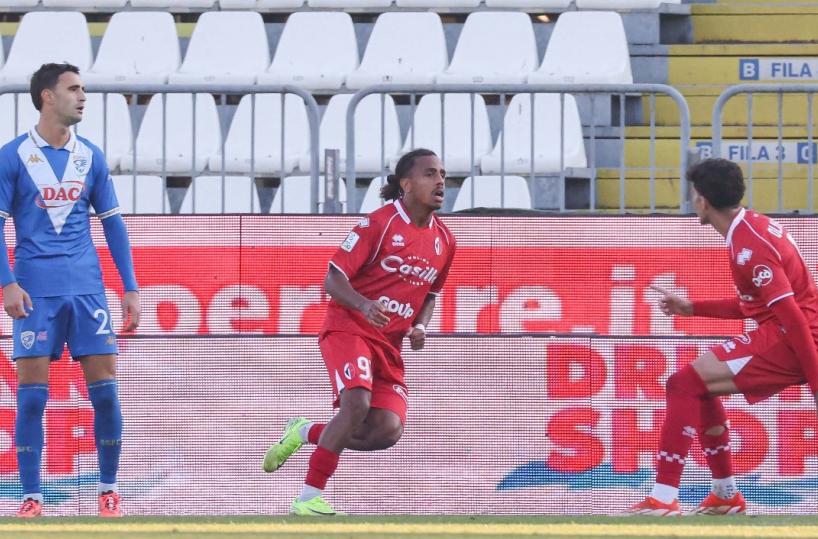 Bari, la cooperativa del gol. Ma manca un vero bomber