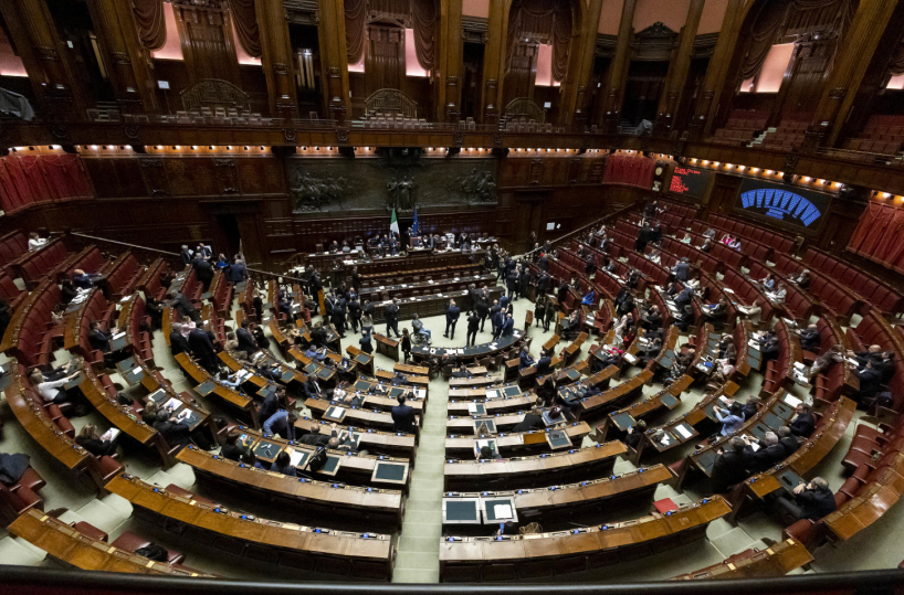 Conti pubblici e migranti, le grandi sfide della nostra democrazia