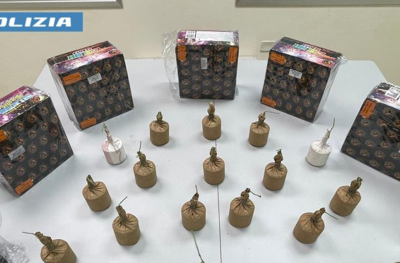 Taranto, sequestrati 5 chili di botti illegali: arrestato un 49enne titolare di una rivendita di frutta
