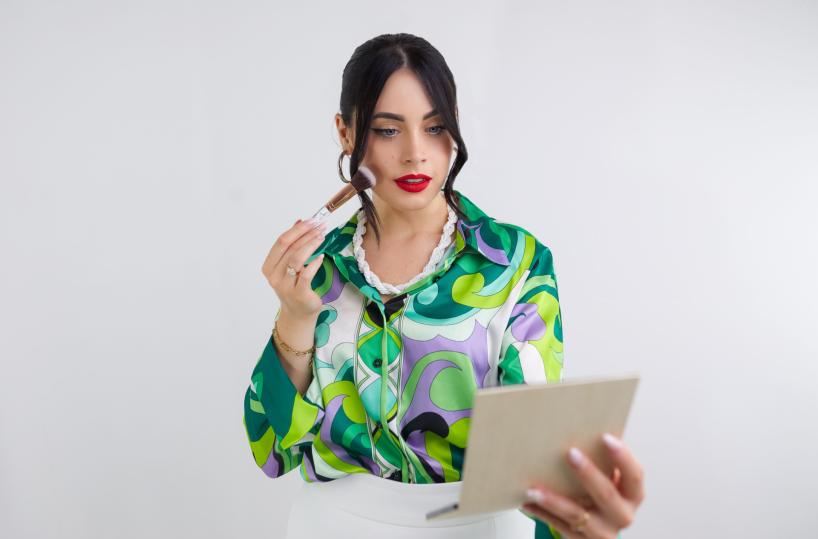 «Glow up secrets», online il nuovo format video della star beauty dei social Beatrice Gherardini