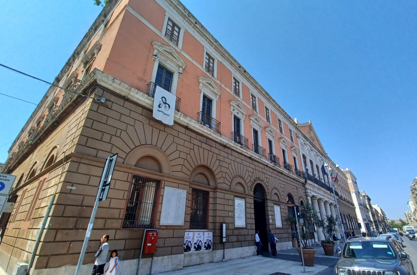 Polizia locale, a Bari è scontro totale. Leccese ai sindacati: «Ostili»